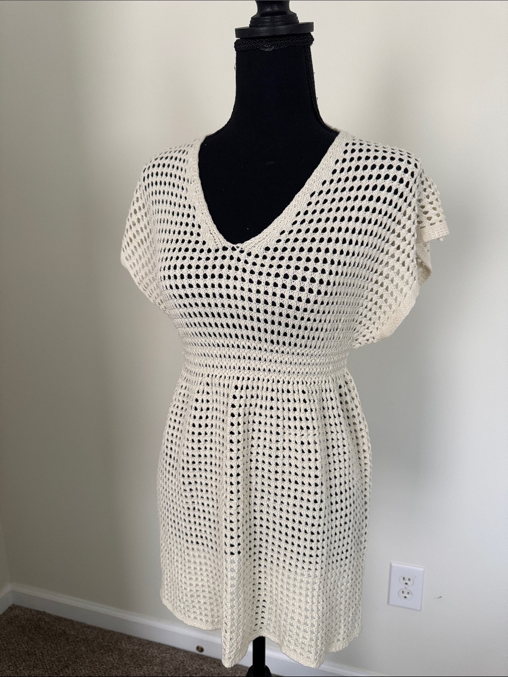 NWT BMJL Cream Crochet V-Neck Cover-Up Dress S